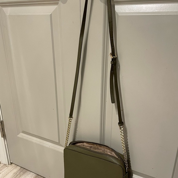 Michael Kors Crossbody & wallet set - Picture 6 of 8